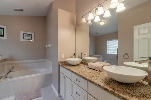 House in Edgewater, Florida 3 bedrooms, 140.1 sq.m. № 1854168 - photo 8