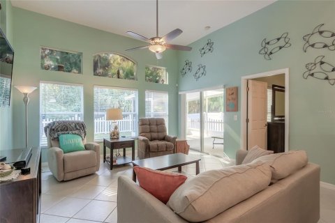 House in Edgewater, Florida 3 bedrooms, 140.1 sq.m. № 1854168 - photo 17
