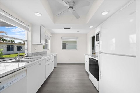 Villa ou maison à vendre à Margate, Floride: 2 chambres, 130.06 m2 № 1957407 - photo 27