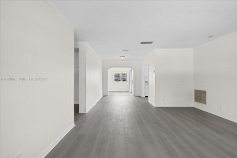 Villa ou maison à vendre à Margate, Floride: 2 chambres, 130.06 m2 № 1957407 - photo 24