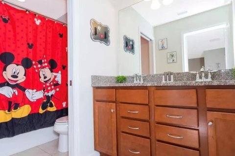 Touwnhouse à vendre à Kissimmee, Floride: 5 chambres, 210.24 m2 № 2419259 - photo 17