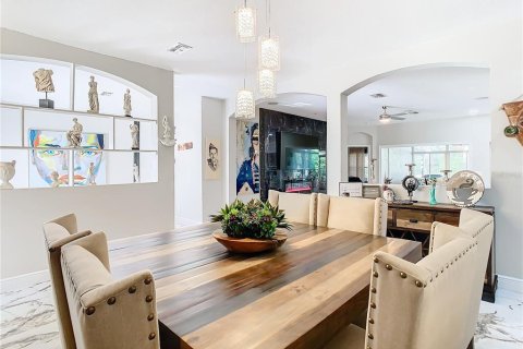Снять в аренду виллу или дом в Спринг-Хилл, Флорида 4 спальни, 211.45м2, № 1886884 - фото 8
