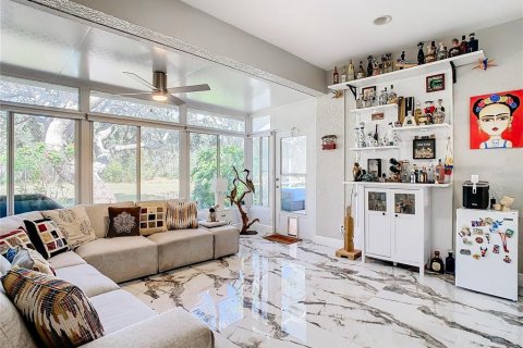 Снять в аренду виллу или дом в Спринг-Хилл, Флорида 4 спальни, 211.45м2, № 1886884 - фото 18
