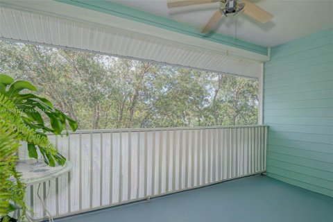 Copropriété à vendre à Cape Coral, Floride: 2 chambres, 111.39 m2 № 1955799 - photo 15