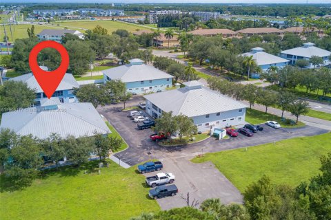 Copropriété à vendre à Cape Coral, Floride: 2 chambres, 111.39 m2 № 1955799 - photo 16