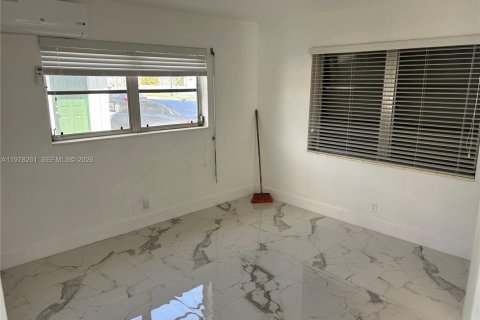 Apartment in Hollywood, Florida 2 bedrooms, 67.35 sq.m. № 2041891 - photo 2