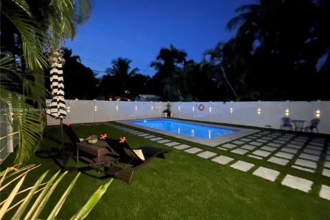 Villa ou maison à vendre à Hollywood, Floride: 2 chambres, 93 m2 № 1692954 - photo 13