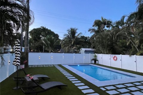 Villa ou maison à vendre à Hollywood, Floride: 2 chambres, 93 m2 № 1692954 - photo 8