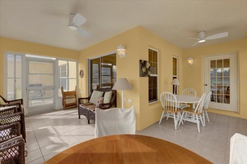 House in The Villages, Florida 3 bedrooms, 152.73 sq.m. № 2427016 - photo 29