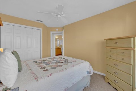 House in The Villages, Florida 3 bedrooms, 152.73 sq.m. № 2427016 - photo 20