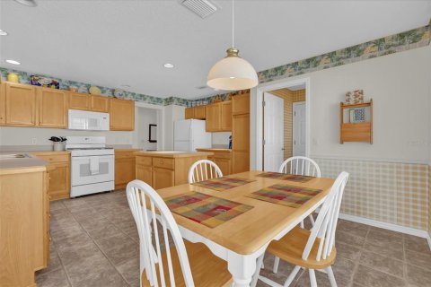 House in The Villages, Florida 3 bedrooms, 152.73 sq.m. № 2427016 - photo 17