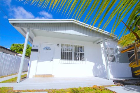 Villa ou maison à louer à Miami, Floride: 2 chambres, 83.61 m2 № 1892391 - photo 20