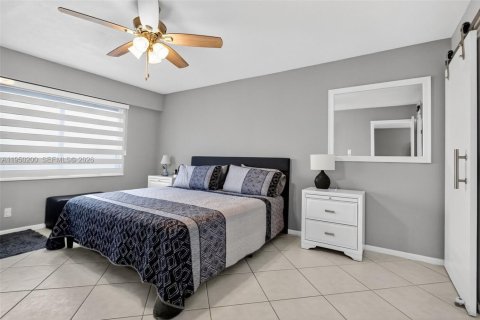 Condominio en alquiler en Pembroke Pines, Florida, 1 dormitorio, 98.94 m2 № 2008294 - foto 26