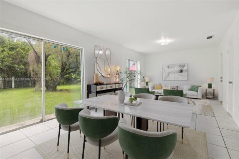 Villa ou maison à vendre à Homestead, Floride: 5 chambres, 227.61 m2 № 1949951 - photo 3