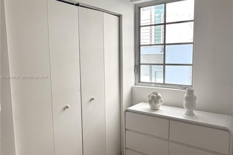 Снять в аренду кондоминиум в Майами-Бич, Флорида 20 спален, 943.89м2, № 2005023 - фото 6