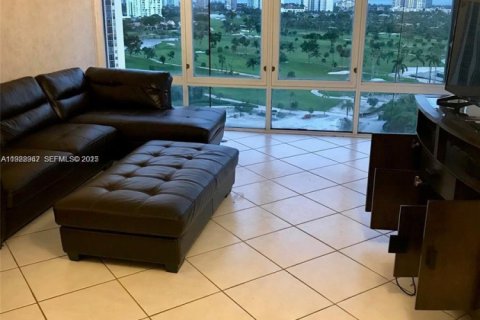 Condo in Aventura, Florida, 2 bedrooms  № 1987816 - photo 7