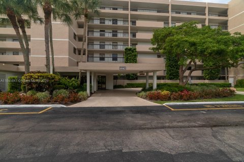 Copropriété à vendre à Boca Raton, Floride: 2 chambres, 124.4 m2 № 1842783 - photo 2