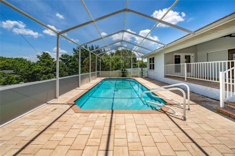 Casa en alquiler en Winter Haven, Florida, 4 dormitorios, 224.82 m2 № 1885139 - foto 16
