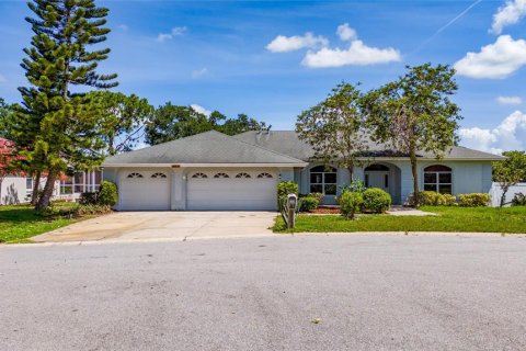 Casa en alquiler en Winter Haven, Florida, 4 dormitorios, 224.82 m2 № 1885139 - foto 2