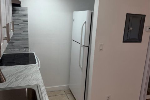 Copropriété à louer à Lauderhill, Floride: 1 chambre, 55.74 m2 № 1972426 - photo 5