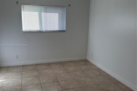 Copropriété à louer à Lauderhill, Floride: 1 chambre, 55.74 m2 № 1972426 - photo 8