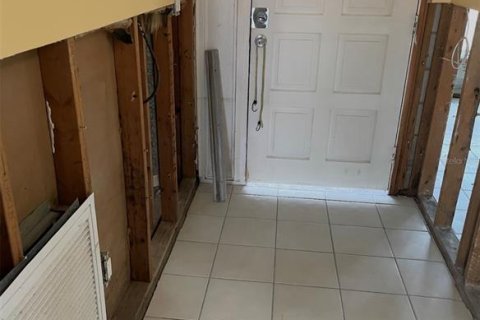 House in Redington Beach, Florida 3 bedrooms, 115.38 sq.m. № 2103906 - photo 6