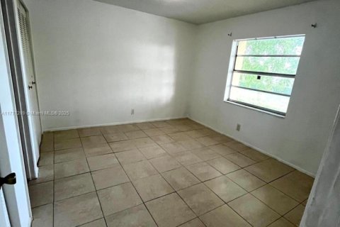 Купить кондоминиум в Корал-Спрингс, Флорида 2 спальни, 68.75м2, № 2012266 - фото 9