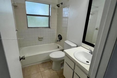 Купить кондоминиум в Корал-Спрингс, Флорида 2 спальни, 68.75м2, № 2012266 - фото 12