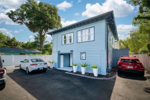 Propiedad comercial en venta en Orlando, Florida, 5 dormitorios, 237.09 m2 № 2104841 - foto 3