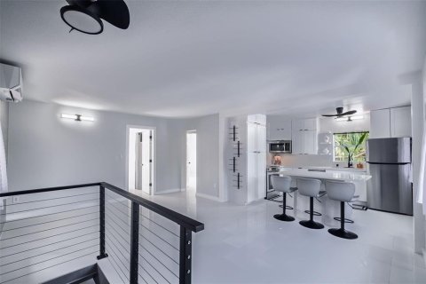 Propiedad comercial en venta en Orlando, Florida, 5 dormitorios, 237.09 m2 № 2104841 - foto 8