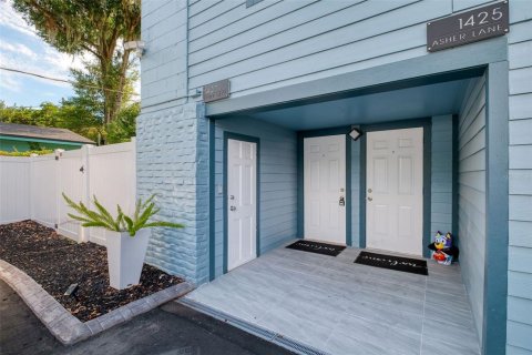 Propiedad comercial en venta en Orlando, Florida, 5 dormitorios, 237.09 m2 № 2104841 - foto 5