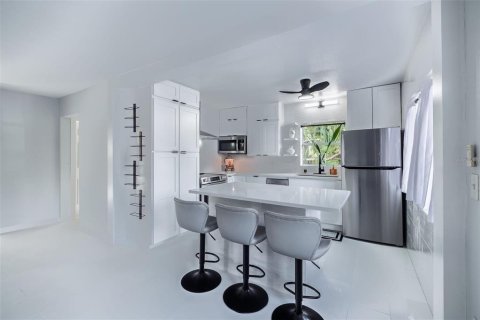 Propiedad comercial en venta en Orlando, Florida, 5 dormitorios, 237.09 m2 № 2104841 - foto 15