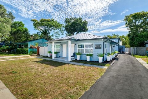 Propiedad comercial en Orlando, Florida 5 dormitorios, 237.09 m2 № 2104841