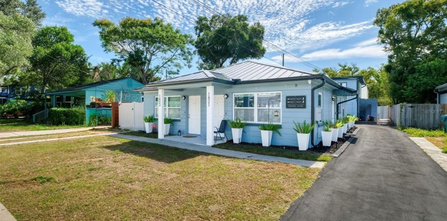 Propiedad comercial en Orlando, Florida 5 dormitorios, 237.09 m2 № 2104841