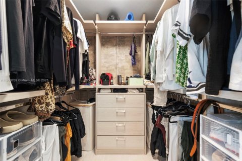 Copropriété à louer à Miami, Floride: 1 chambre, 94.95 m2 № 1954448 - photo 18