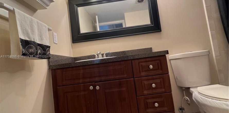 Condominio en Lake Worth, Florida, 1 dormitorio № 1985569