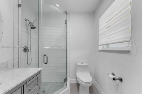 Casa en venta en Miami, Florida, 3 dormitorios, 146.6 m2 № 1838767 - foto 20