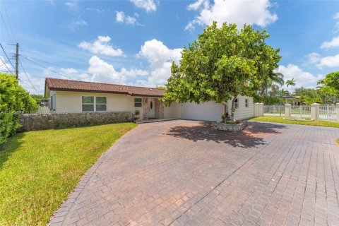 Casa en venta en Miami, Florida, 3 dormitorios, 146.6 m2 № 1838767 - foto 4