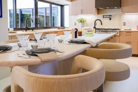 Купить виллу или дом в Пайнкрест, Флорида 6 спален, 654.96м2, № 2018027 - фото 21