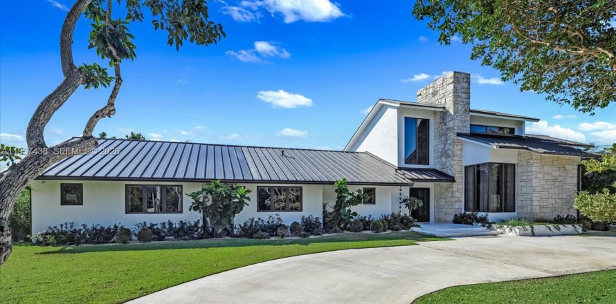 Дом в Пайнкрест, Флорида 6 спален, 654.96м2 № 2018027