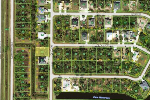Terreno en venta en Port Charlotte, Florida № 1670889 - foto 2