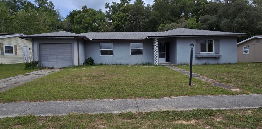 Villa ou maison à Citrus Springs, Floride 2 chambres, 108.7 m2 № 1755602