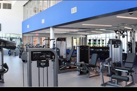 Townhouse in Doral, Florida 4 bedrooms, 195.47 sq.m. № 2055845 - photo 19