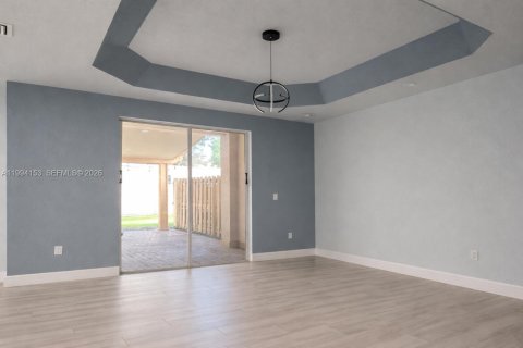 Townhouse in Doral, Florida 4 bedrooms, 195.47 sq.m. № 2055845 - photo 13