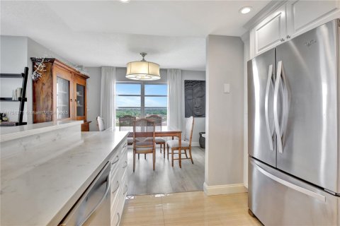 Condo in Coral Springs, Florida, 2 bedrooms  № 1727005 - photo 3