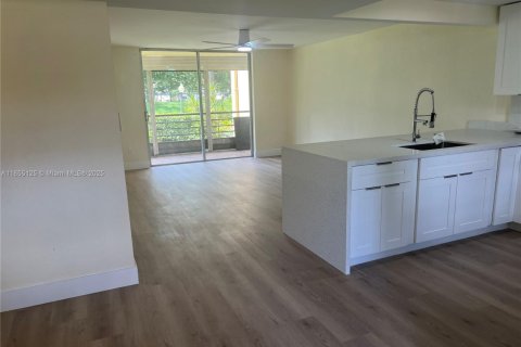 Copropriété à louer à Miramar, Floride: 2 chambres, 96.62 m2 № 1877829 - photo 5