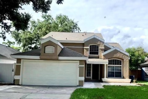 House in Orlando, Florida 4 bedrooms, 184.78 sq.m. № 2225355