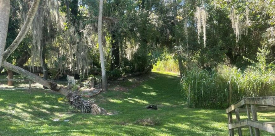 Land in Fort Pierce, Florida № 1146227