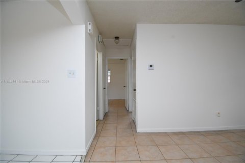 Casa en venta en Port St. Lucie, Florida, 3 dormitorios, 127.09 m2 № 1455309 - foto 9