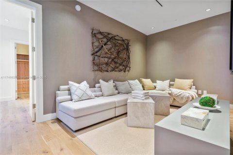 Condo in Miami Beach, Florida, 2 bedrooms  № 1861079 - photo 6